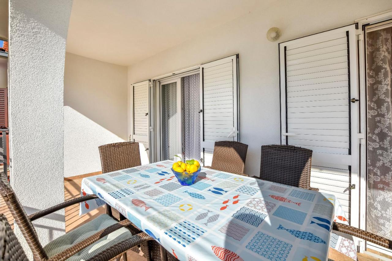 Apartments Milan Rogoznica  Exterior photo