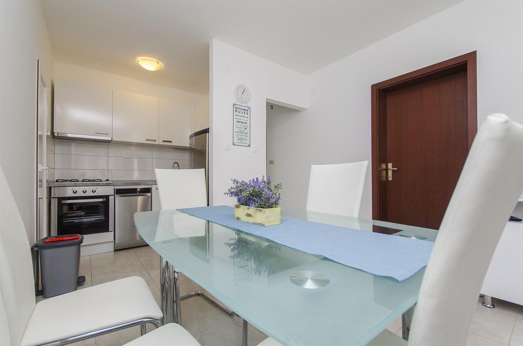 Apartments Milan Rogoznica  Exterior photo